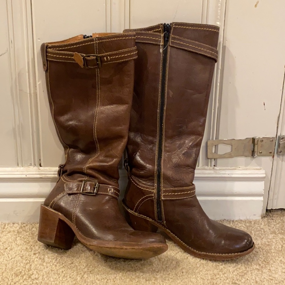 Women’s Fry boots, minimally worn. Size 7.5.
